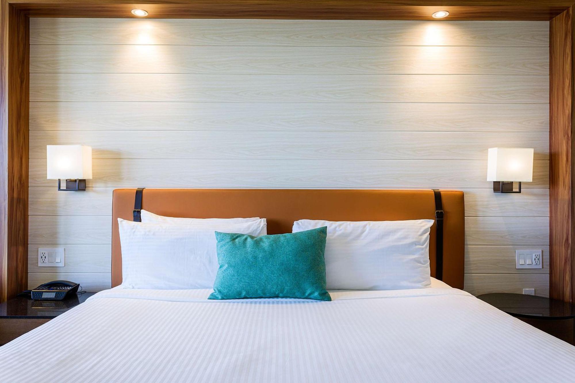 Sonesta Maho Beach All Inclusive Resort Casino & Spa Exteriör bild