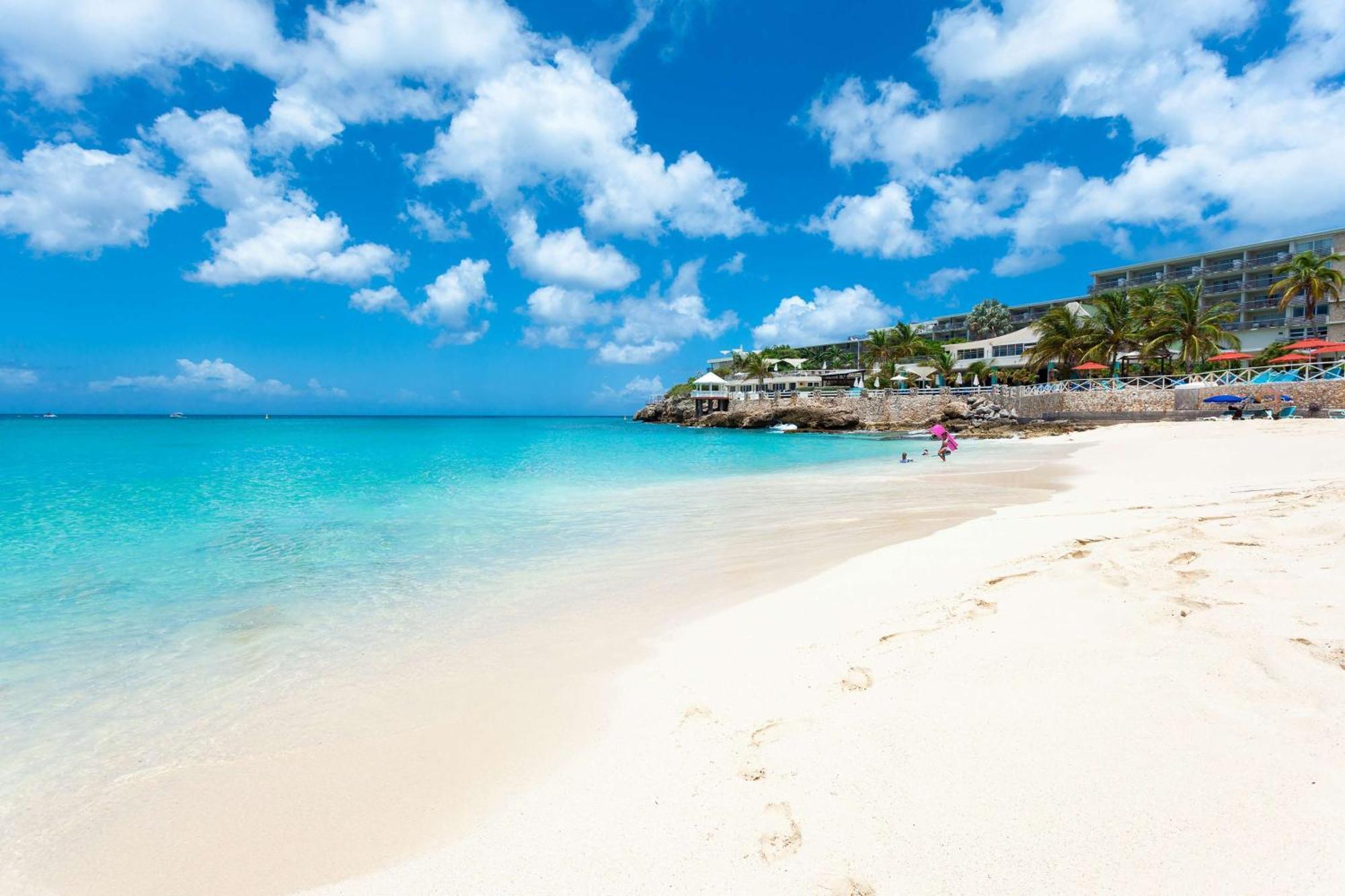 Sonesta Maho Beach All Inclusive Resort Casino & Spa Exteriör bild