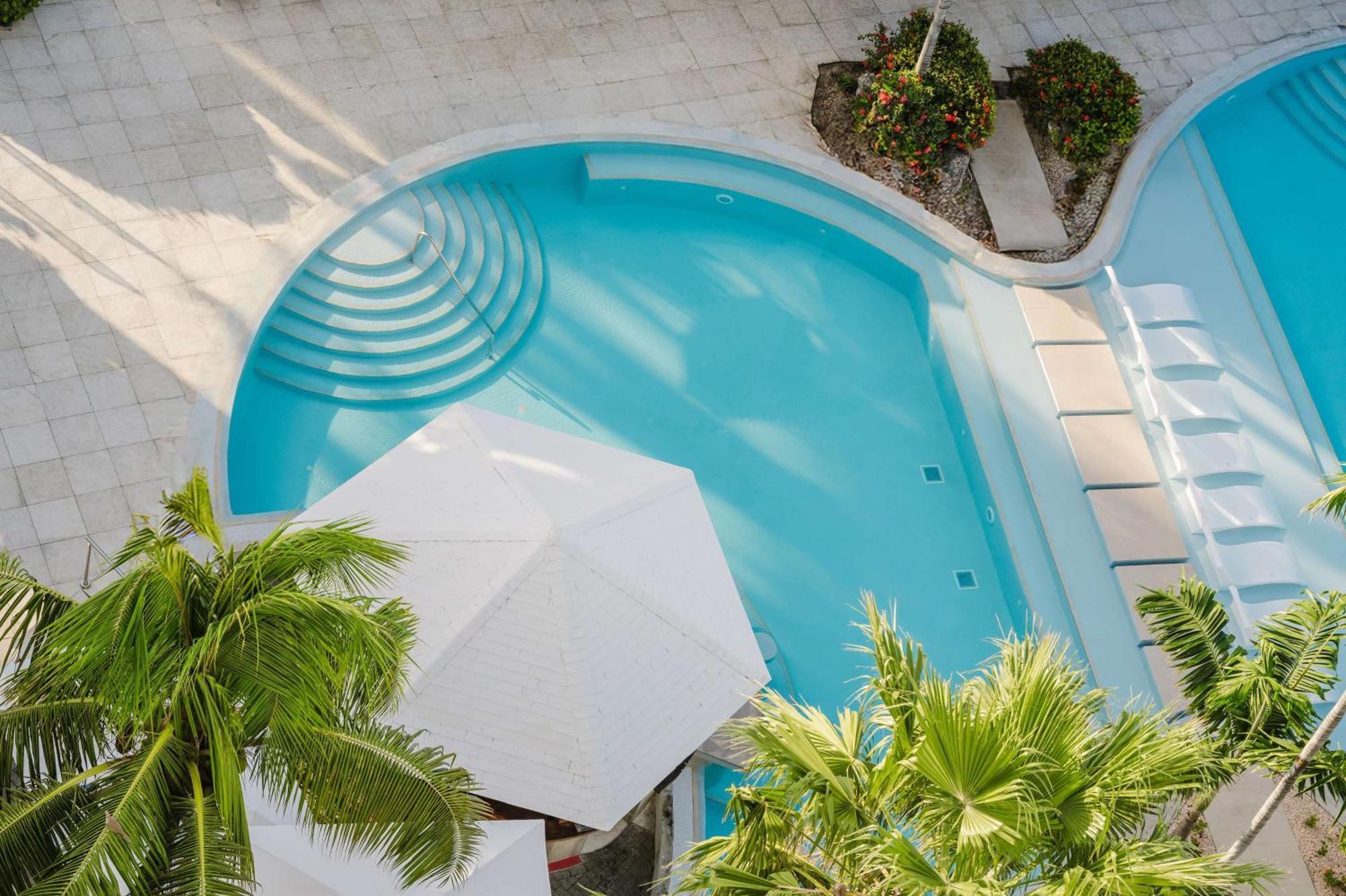 Sonesta Maho Beach All Inclusive Resort Casino & Spa Exteriör bild