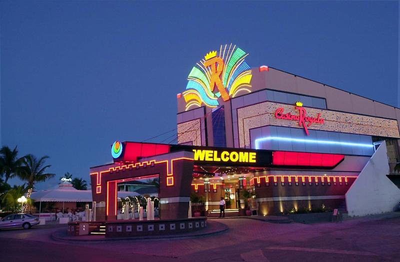 Sonesta Maho Beach All Inclusive Resort Casino & Spa Exteriör bild